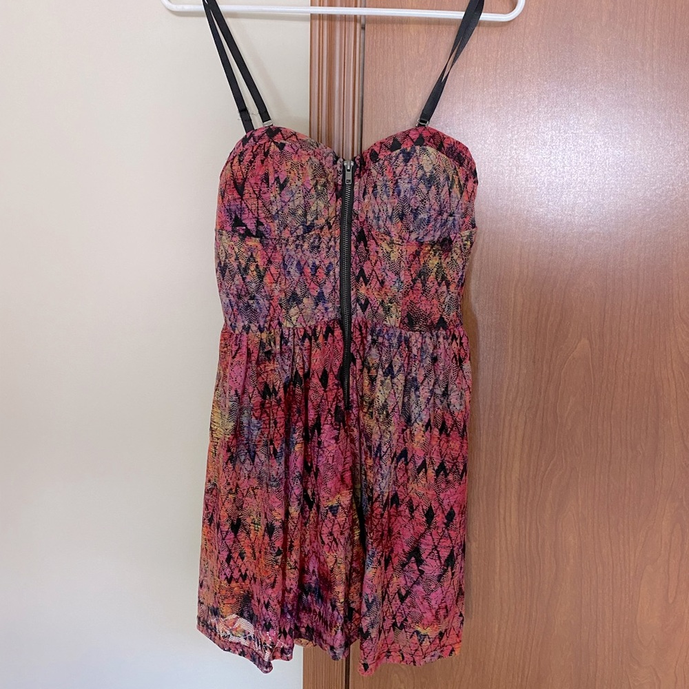 Spaghetti or strapless front zipper corset fit dress-Size Medium